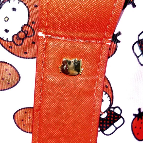 Hello Kitty Strawberry Sanrio Roller Luggage Travel Bag AESTHETICALLY DAMAGED - Picture 3 of 12